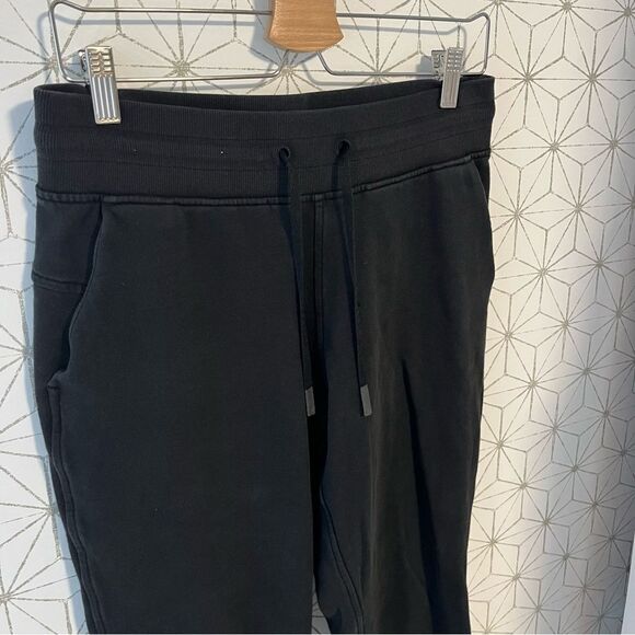Lululemon Warm Down Jogger *28"
Black - Picture 6 of 9